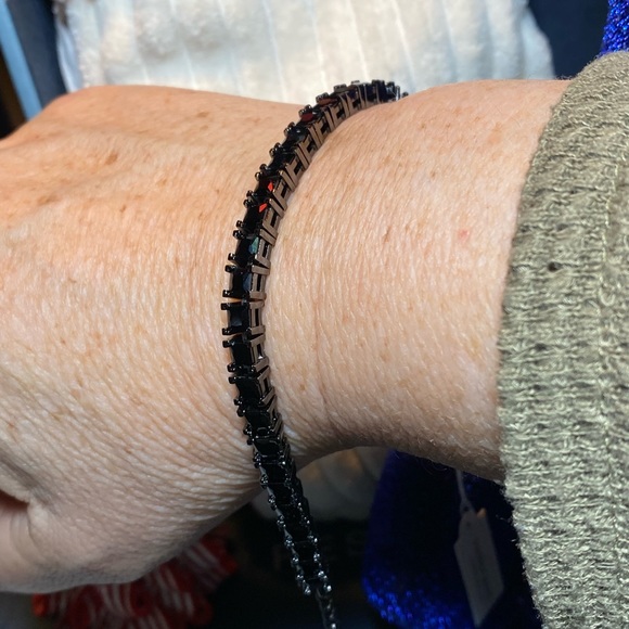 NWT 💎 HEMATITE JET BLACK 💎 ICONIC BRACELET UNISEX - Picture 2 of 12